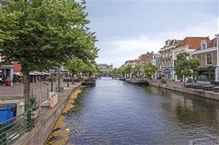 Discreet 1, Leiden