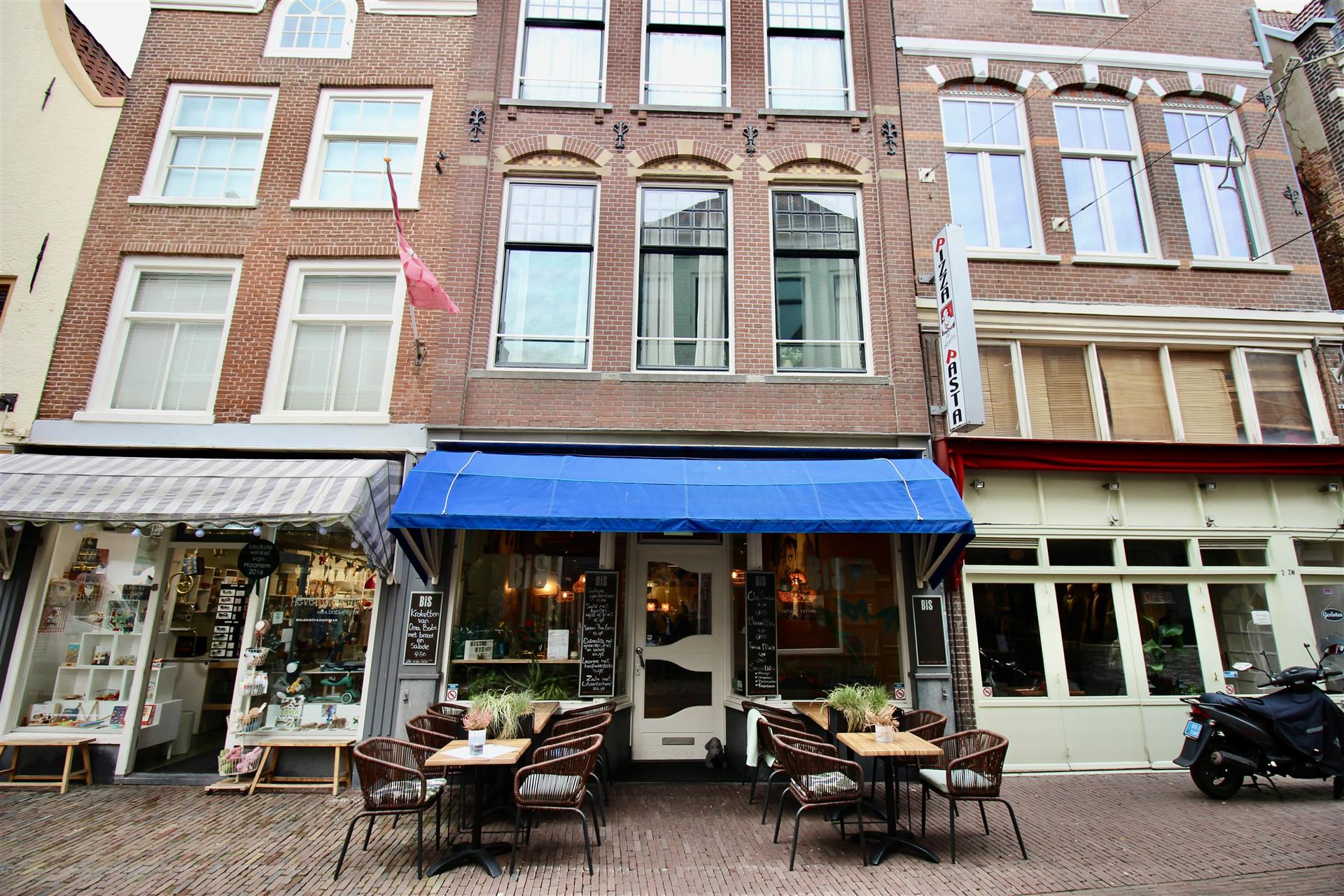 Kleine Houtstraat 4