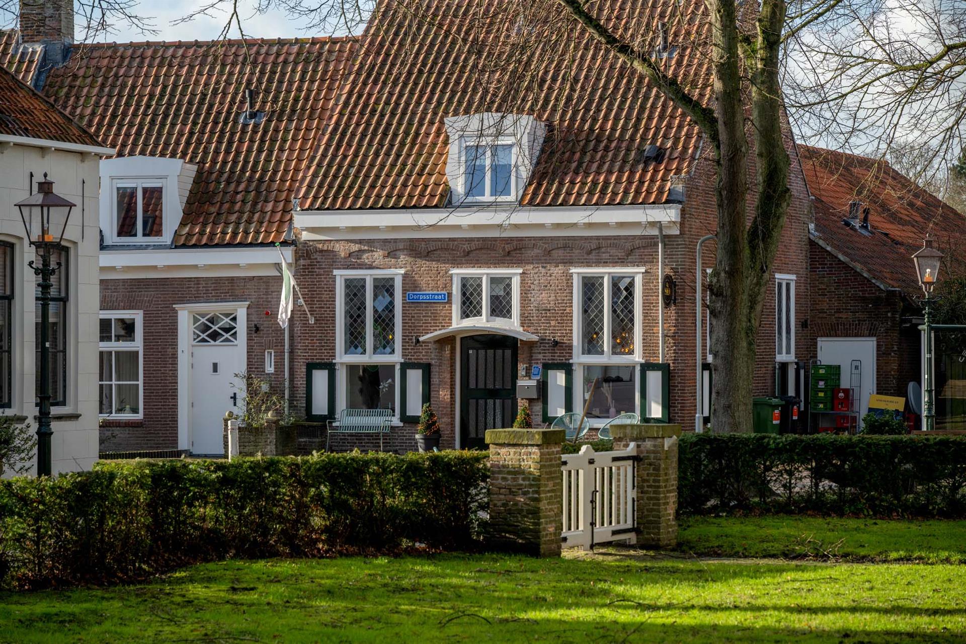 Dorpsstraat 1 3