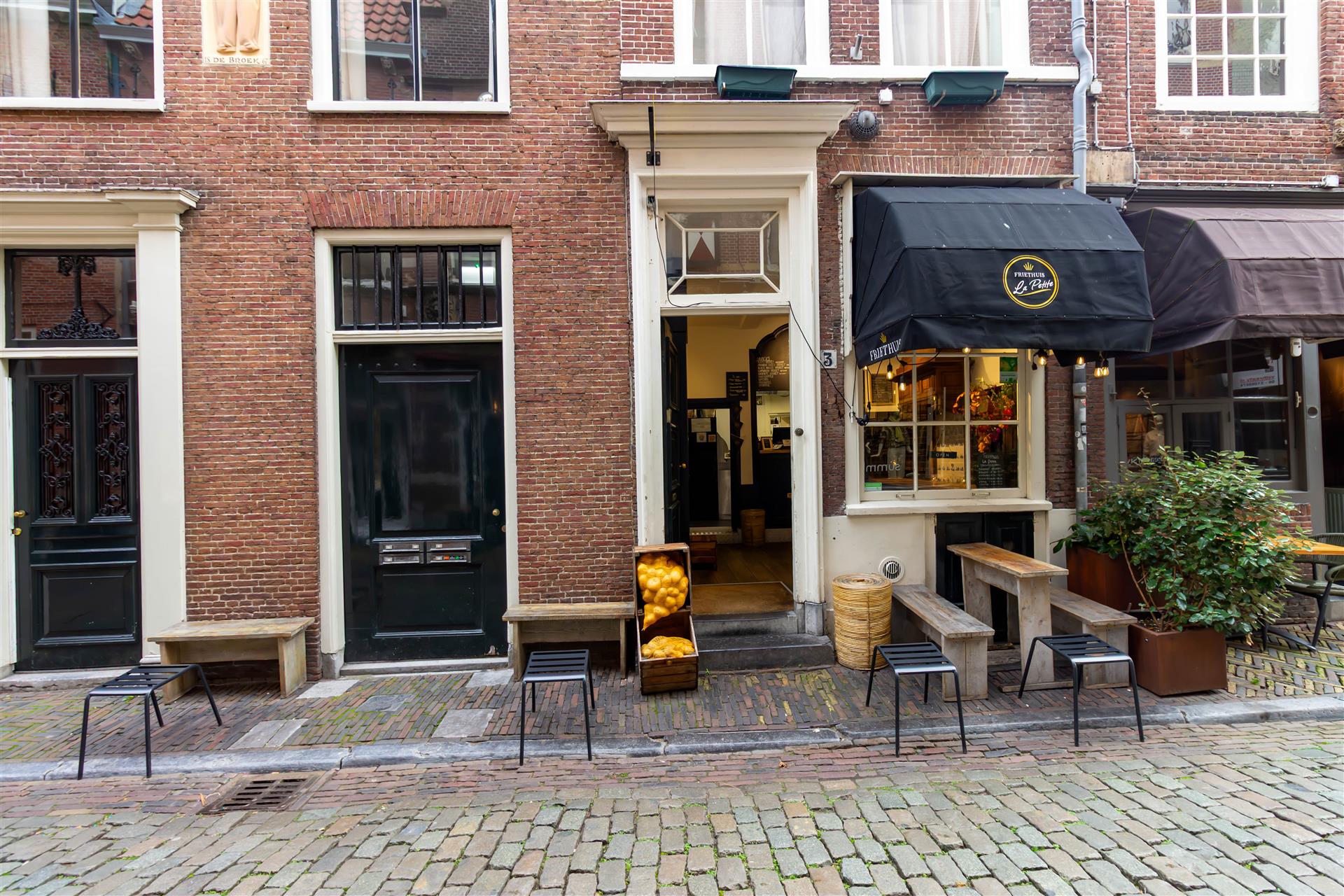 Warmoesstraat 3