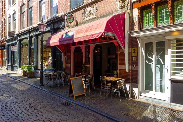 Warmoesstraat 4 