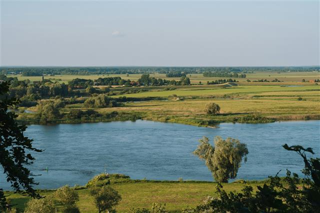 Unieke locatie aan de Waal 39 